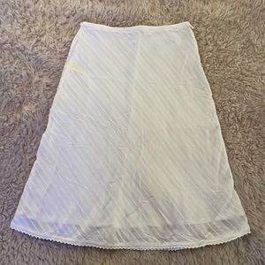 3/4 length white cotton textured skirt.  Brand Samson. Size Medium.
